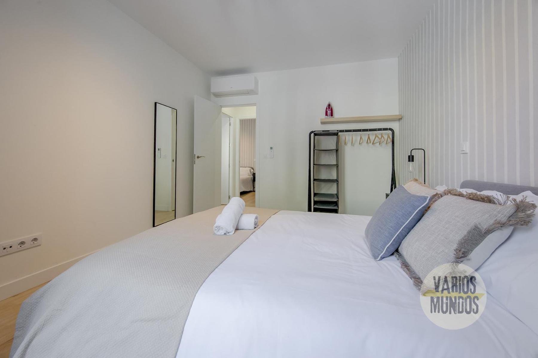 Spacious New Aparment Para 8Pax En La Plaza De Tirso E1 Madrid Exterior foto