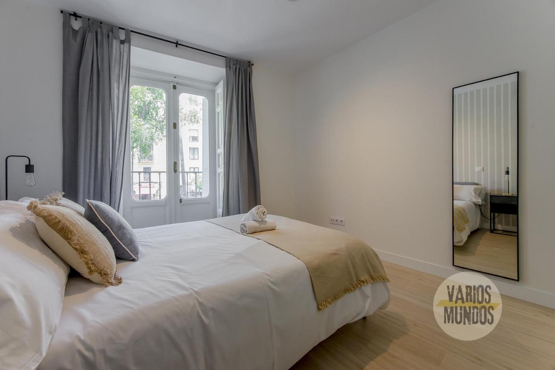 Spacious New Aparment Para 8Pax En La Plaza De Tirso E1 Madrid Exterior foto