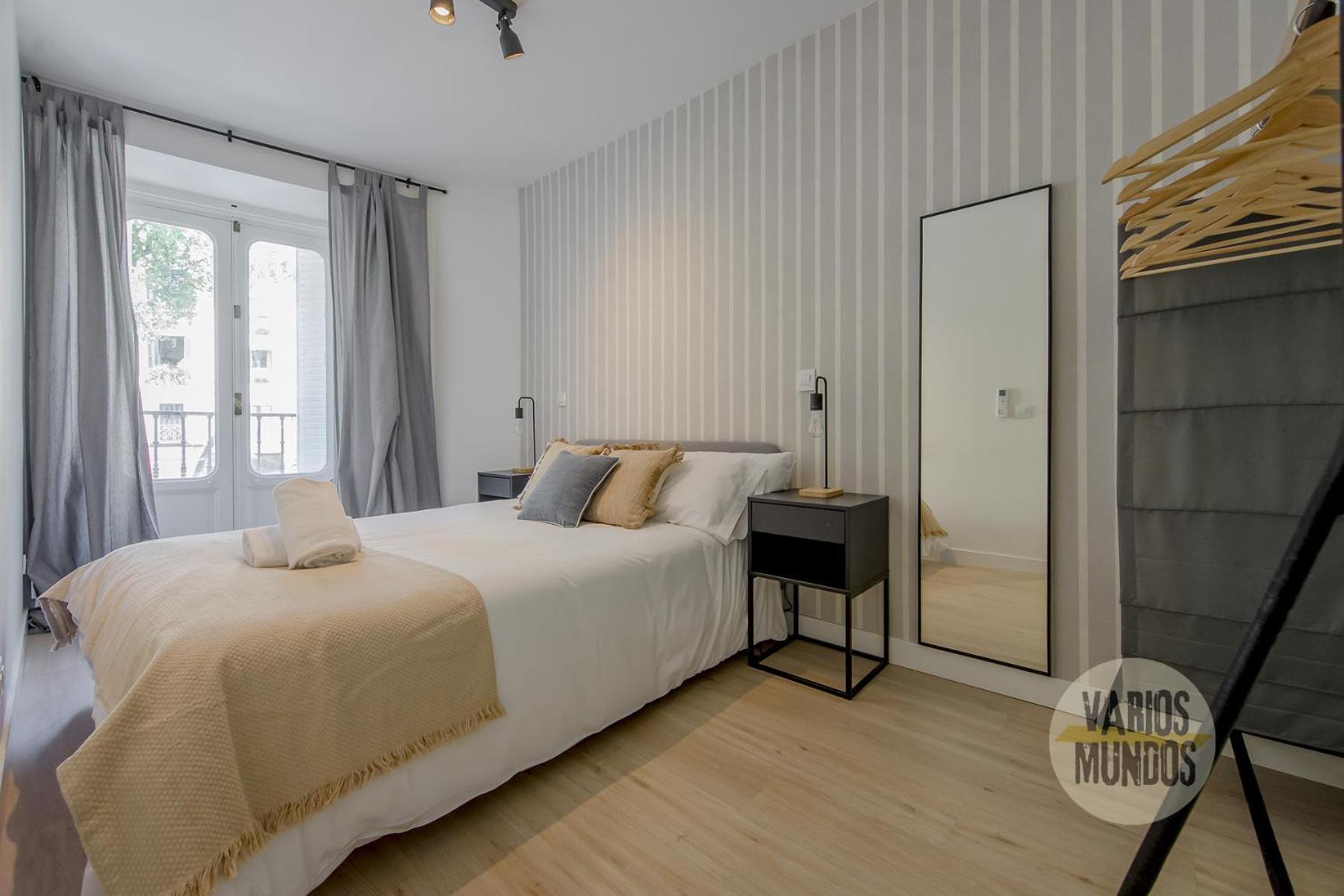 Spacious New Aparment Para 8Pax En La Plaza De Tirso E1 Madrid Exterior foto