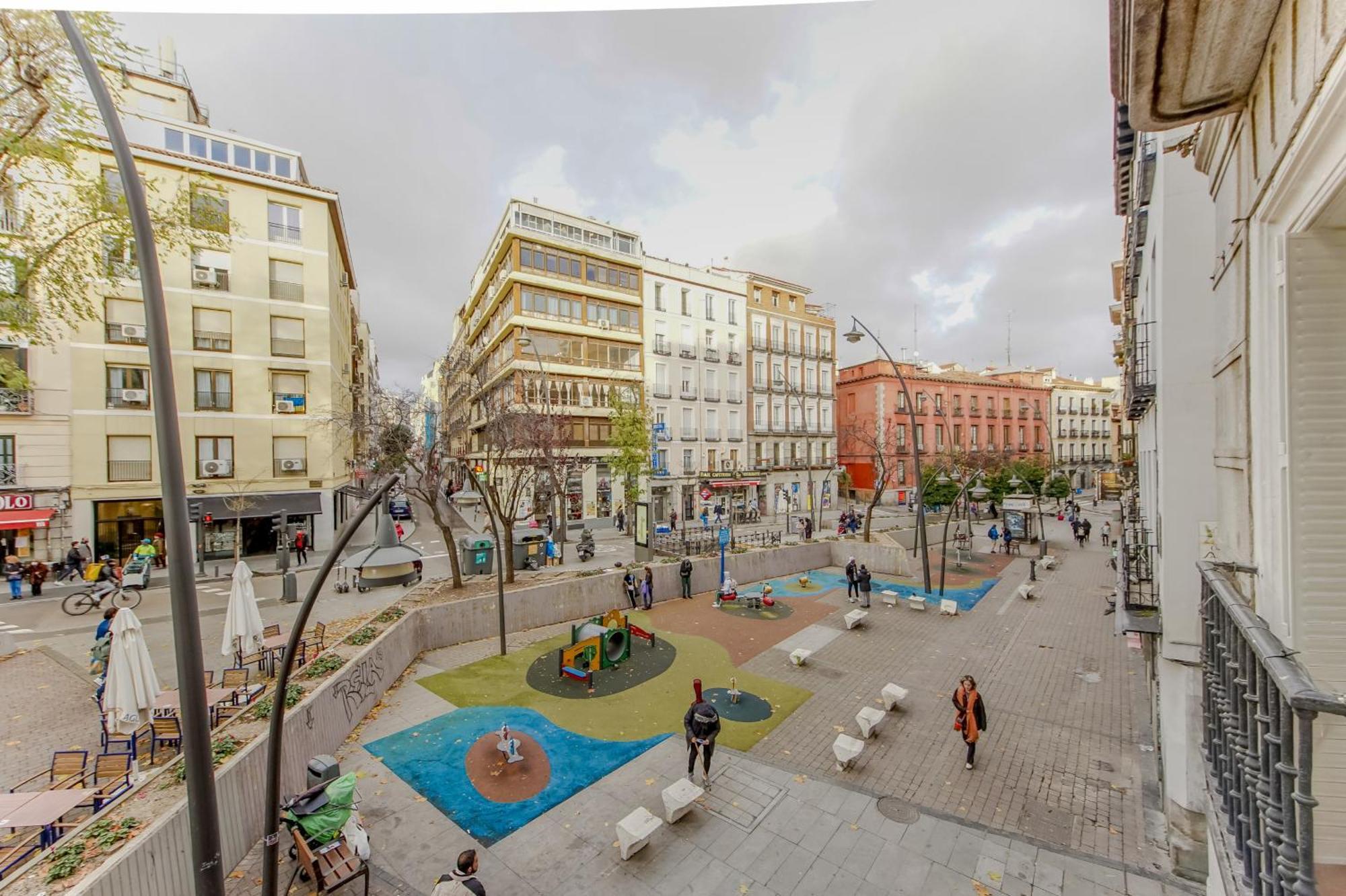 Spacious New Aparment Para 8Pax En La Plaza De Tirso E1 Madrid Exterior foto
