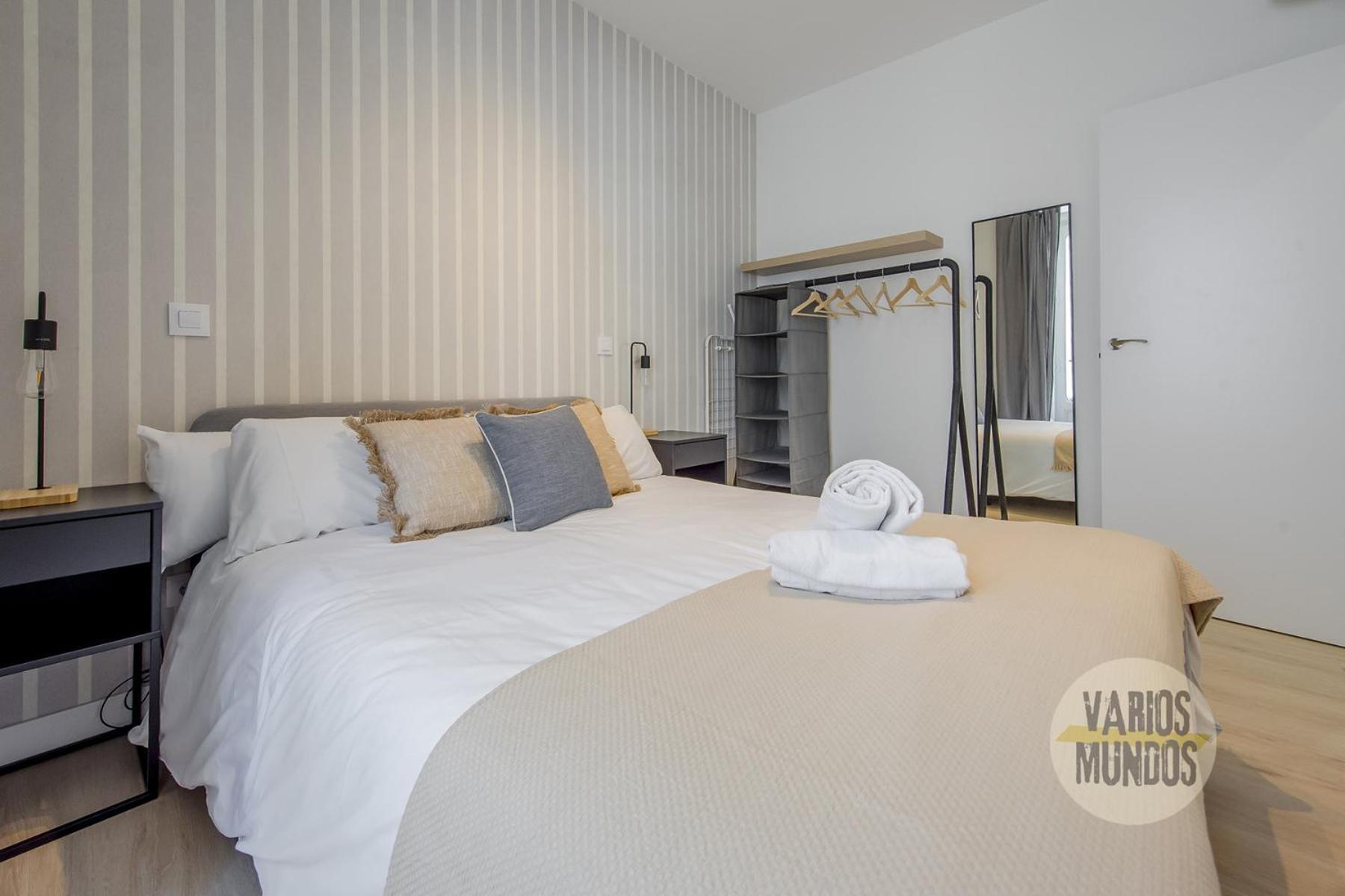 Spacious New Aparment Para 8Pax En La Plaza De Tirso E1 Madrid Exterior foto